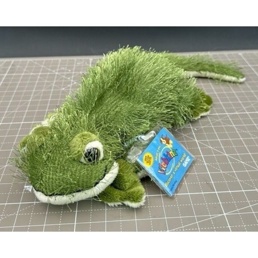 Ganz Webkinz Gecko Plush Stuffed Animal HM186 with Sealed Code